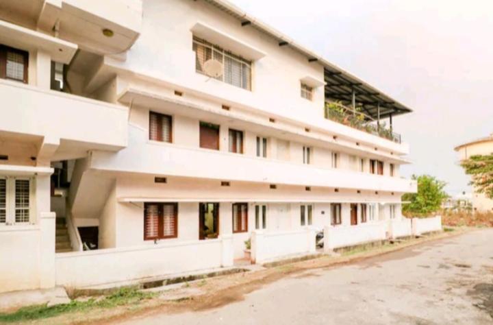 Wheel To Hills Stay Inn Service Apartments Chikmagalūr 外观 照片