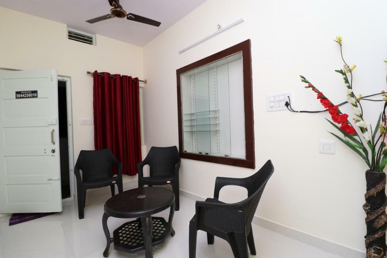 Wheel To Hills Stay Inn Service Apartments Chikmagalūr 外观 照片